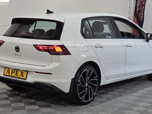 Volkswagen Golf Hatchback - Image 4