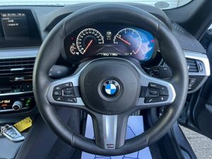 BMW 5-Series 523d XDRIVE M-SPORT COMPETITION 2.0 D - Image 4