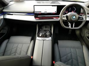 BMW 5-Series 530e M Sport Pro Touring - Image 4