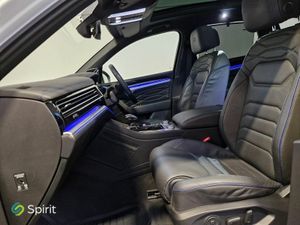 Volkswagen Touareg 462HP R Line PAN ROOF Call Dere - Image 4