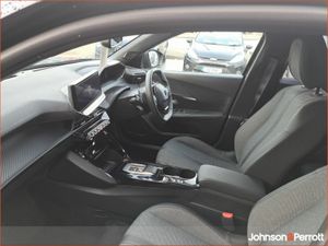 Peugeot 2008 1.2 MHEV Puretech 136bhp Allure. - Image 3