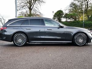 Mercedes-Benz E-Class E300de AMG Premium Plus Esta - Image 3