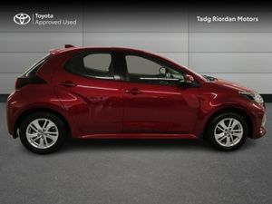 Toyota Yaris 1.0 LUNA - Image 3