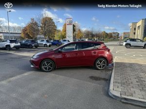 Toyota Auris HYBRID LUNA SPORT 4DR AUTO - Image 3