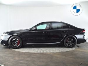 BMW M5 Saloon - Image 3