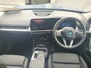 BMW iX1 eDrive20 xLine - Image 4