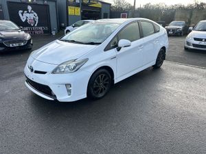 2015 TOYOTA PRIUS HYBRID FULL OPTION FRESH NCT - Image 2
