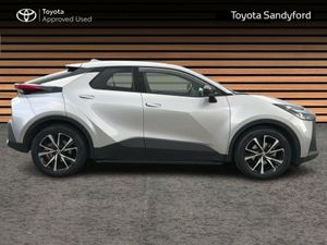 Toyota C-HR NEW MODEL HYBRID SPORT // HEATED SEATS - Image 3