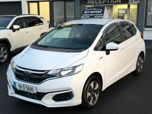2019 Honda Fit 1.5 Petrol Hybrid,,Automatic, - Image 3