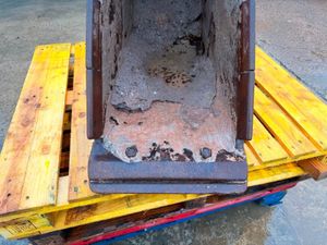 18" DIGGING BUCKET ....65MM PINS ......1599T - Image 4