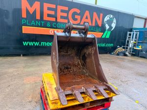 36" JCB DIGGING BUCKET 13 TON .....65MM....758P - Image 3