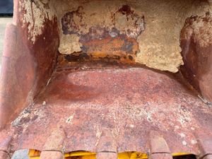 54" DIGGING BUCKET 20 TON ....80MM ....754P - Image 4