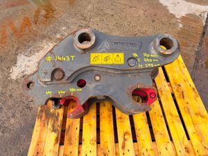 VOLVO QUICK HITCH 70mm + 80mm ....1443T - Image 4