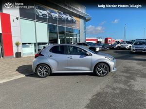 Toyota Yaris 1.5 HYBRID PLATINUM*** GUARANTEED €15 - Image 3