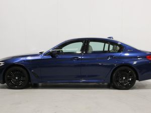 BMW 5-Series 2018 530e M-SPORT - Image 4