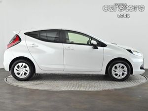 Toyota Aqua 1.5 Hybrid - Image 2