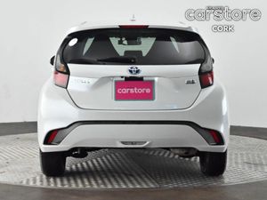 Toyota Aqua 1.5 Hybrid - Image 4