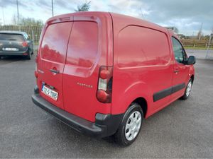 Peugeot Partner ACCESS 1.6 HDI 75 PANE PANELED 4DR - Image 2