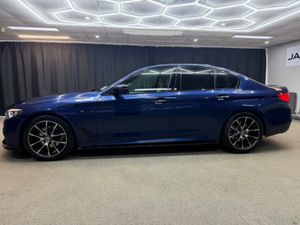 BMW 5-Series 520D M Sport M Performance Full Histo - Image 4