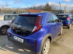 24 Aygo X 1.0 Petrol Manual 2km Drives - Image 4