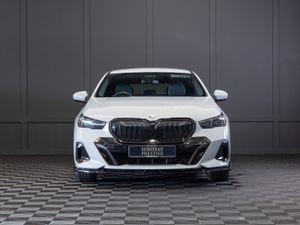 2025 BMW 5-Series 530e M-Sport (G61) - Image 2