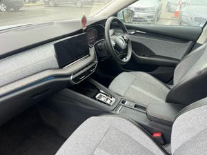 Skoda Octavia SELECTION 1.5TSI 115HP DSG mHEV - Image 3