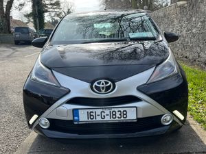 TOYOTA AYGO 1.0 XPLAY // NEW NCT 01/2027 - Image 4
