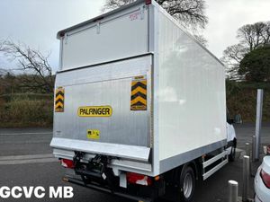 Mercedes-Benz Sprinter 519 Luton Box Body - Image 4