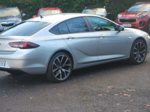 Opel Insignia 2022 SC 1.5 Diesel - Image 4