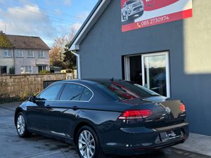 2017 Volkswagen Passat SE Business - Image 3