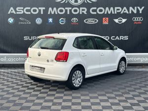 Volkswagen Polo Auto - Image 4