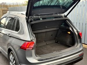 Volkswagen Tiguan 2.0 TDI R-LINE TECH 150P 150PS 5 - Image 4