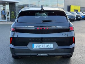 Opel Grandland GS-Line 1.2T Hybrid 136Ps  ** Ex De - Image 2