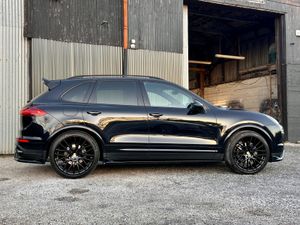 Porsche Cayenne 2016 Platinum Edition - Image 3
