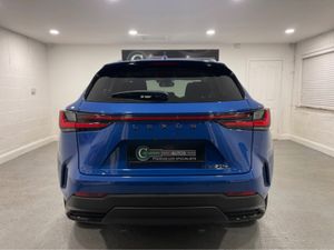 Lexus NX 450H + PHEV CVT PREMIUM PLUS 4WD****222 R - Image 3