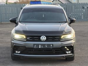 Volkswagen Tiguan 2.0 TDI R-LINE TECH 150P 150PS 5 - Image 4