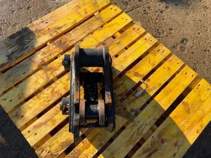 UNUSED KEEN QUICK HITCH...45mm PINS......1441-2 - Image 2