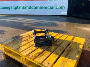 HAMMER / BREAKER CRADLE...45mm PINS...... - Image 2