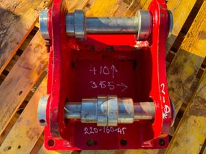 UNUSED HAMMER CRADLE....45mm PINS.....041. - Image 2