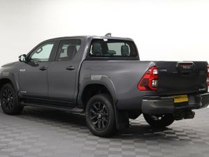 Toyota Hilux D-4D Invincible X - Image 4