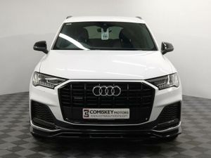 Audi Q7 TFSIe V6 Black Edition - Image 2