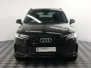 Audi Q7 TFSIe V6 Black Edition - Image 2