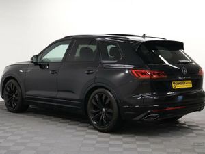 Volkswagen Touareg TDI V6 Black Edition - Image 4