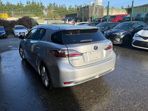 2012 Lexus CT200H / Automatic Hybrid - Image 4