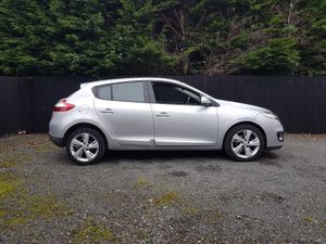 MEGANE TOM TOM... NCT TODAY .. LOW KMS - Image 4