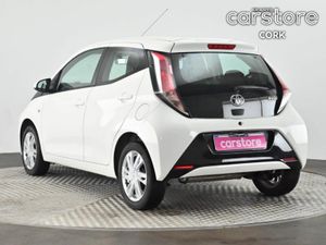 Toyota Aygo 1.0 VVT-i x-play+ - Image 3