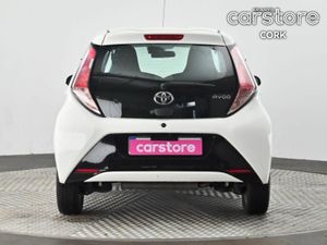 Toyota Aygo 1.0 VVT-i x-play+ - Image 4