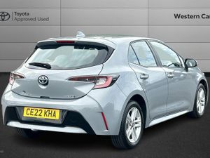 Toyota Corolla 1.8 VVT-h Icon CVT Euro 6 (s/s) 5dr - Image 2