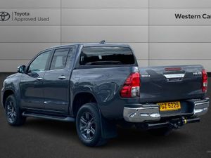 Toyota Hilux 2.4 D-4D Icon Pickup Double Cab 4dr D - Image 4