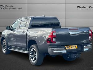Toyota Hilux 2.8 D-4D Invincible Auto 4WD Euro 6 ( - Image 4